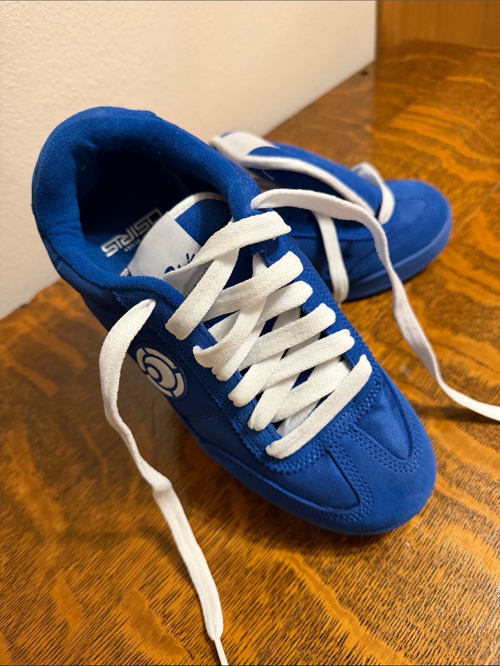 Vintage Osiris Royal Blue Sneakers with White Laces